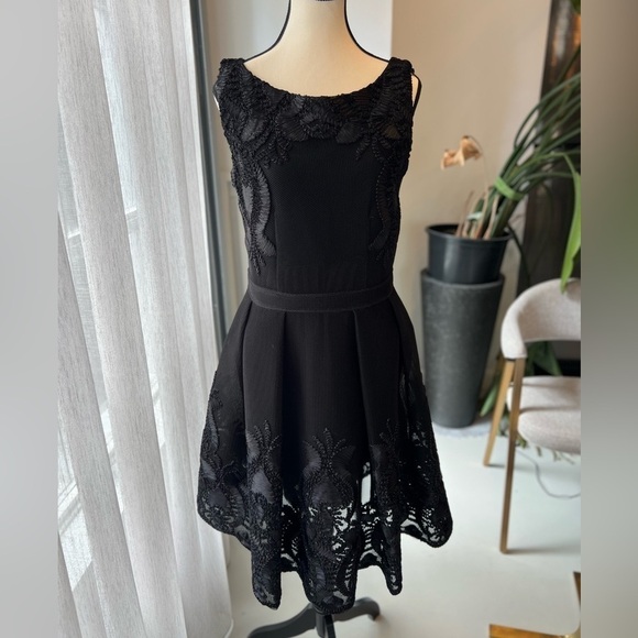Maje Lace Peplum Dress - Picture 3 of 12